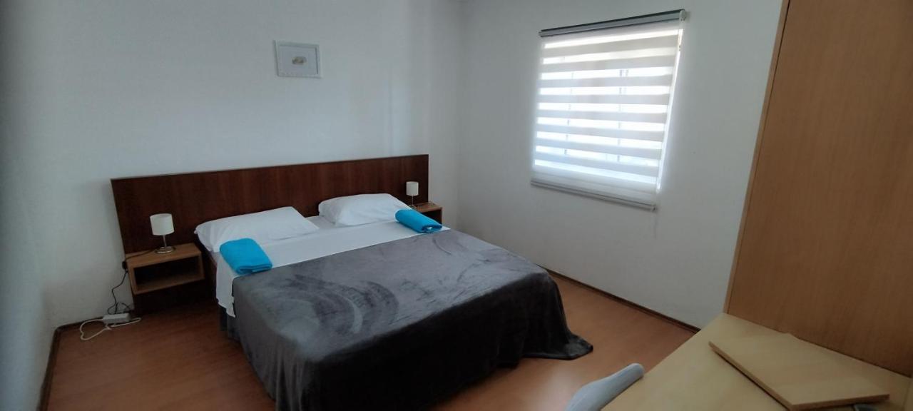 Apartments Andela Starigrad Paklenica Exteriör bild